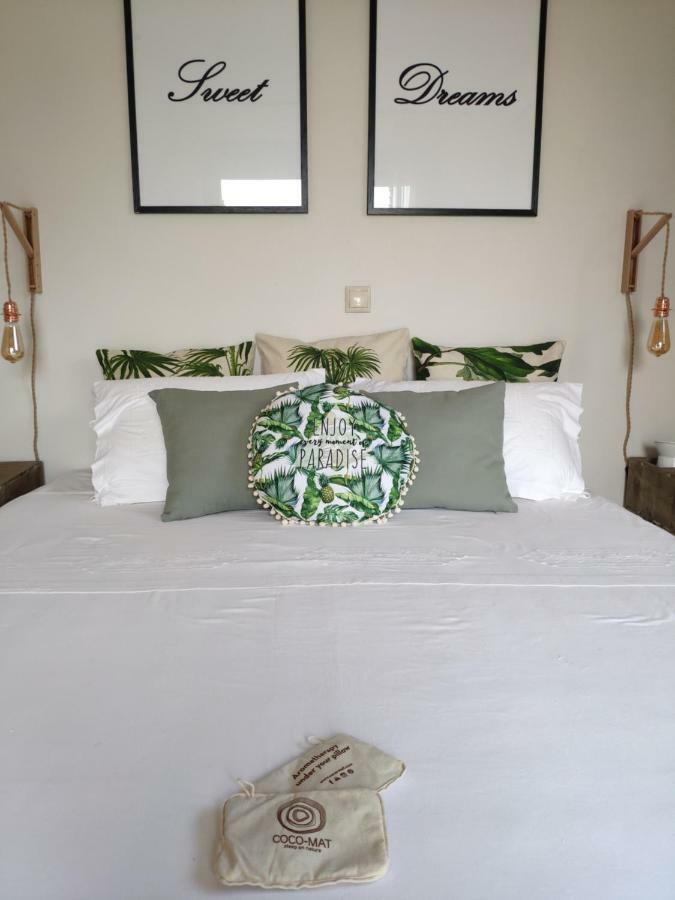 Olive Tree Cottage 2 Néa Péramos Eksteriør bilde