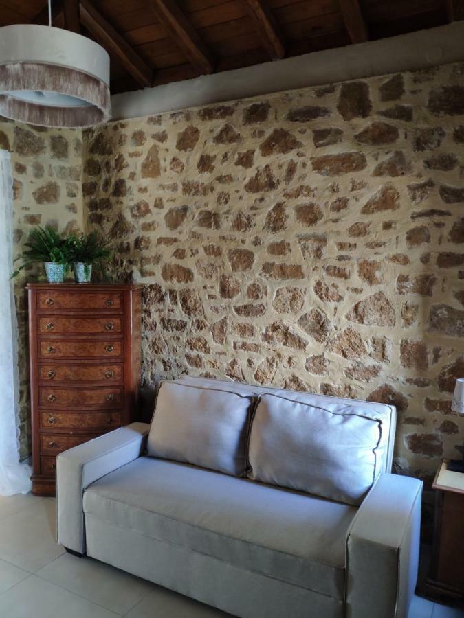 Olive Tree Cottage 2 Néa Péramos Eksteriør bilde