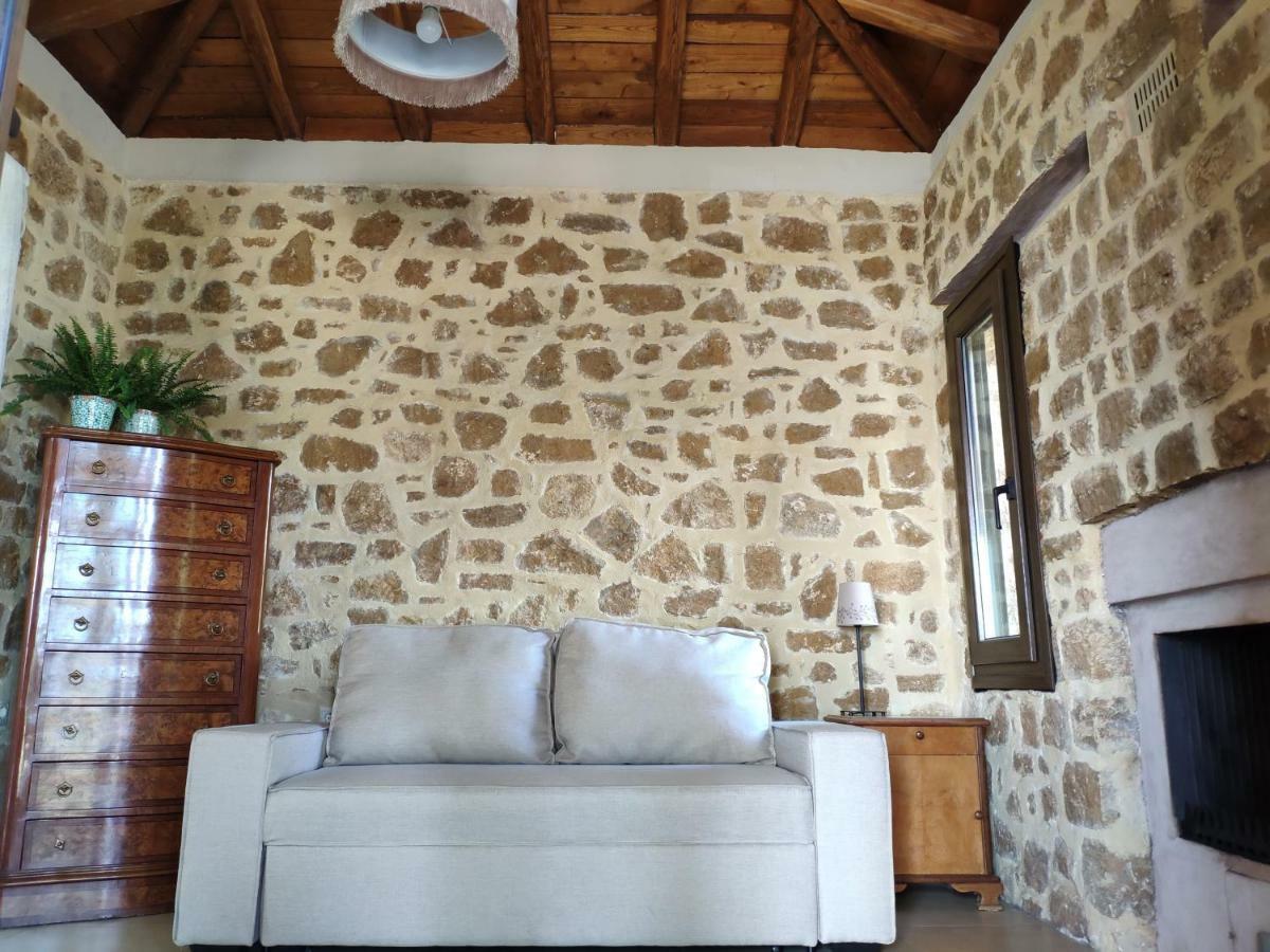 Olive Tree Cottage 2 Néa Péramos Eksteriør bilde
