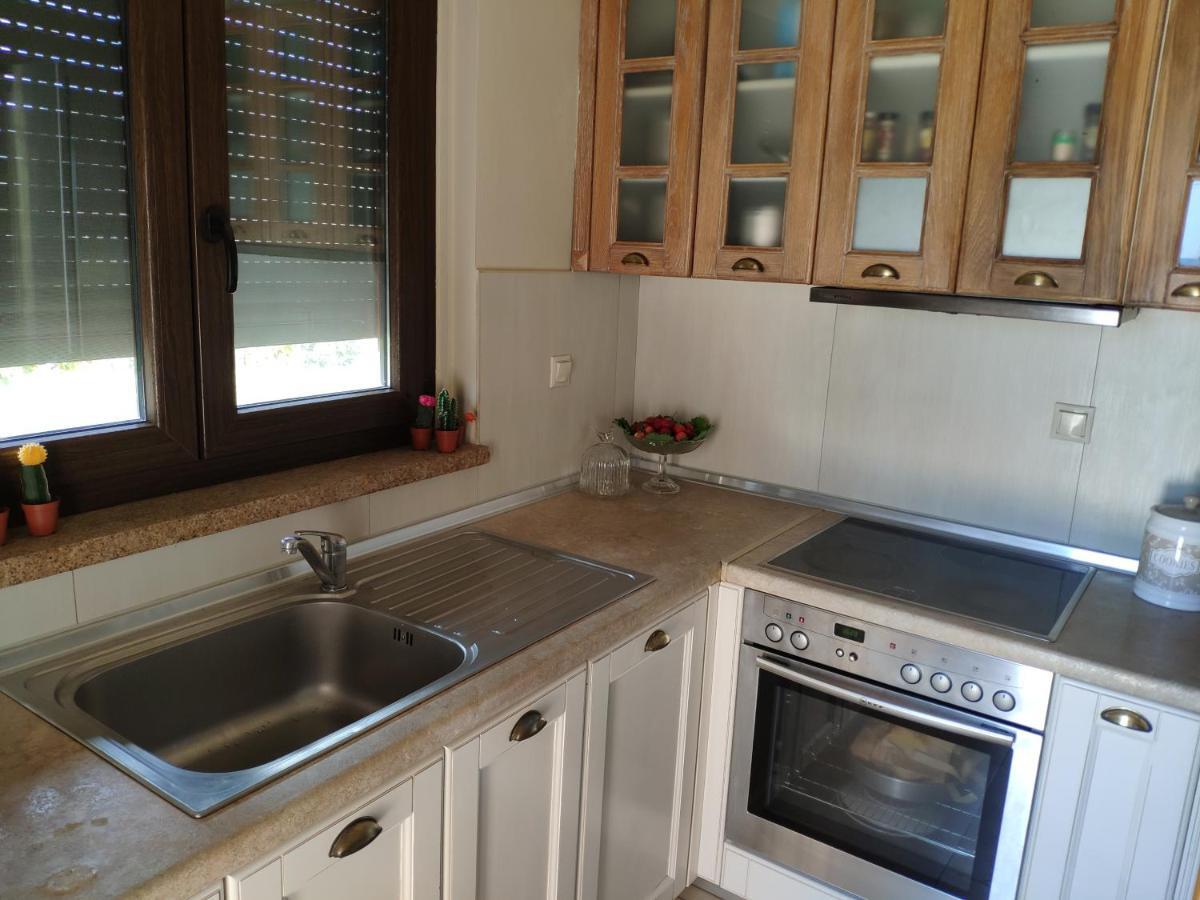 Olive Tree Cottage 2 Néa Péramos Eksteriør bilde