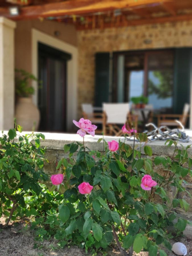 Olive Tree Cottage 2 Néa Péramos Eksteriør bilde