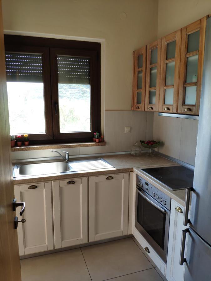 Olive Tree Cottage 2 Néa Péramos Eksteriør bilde